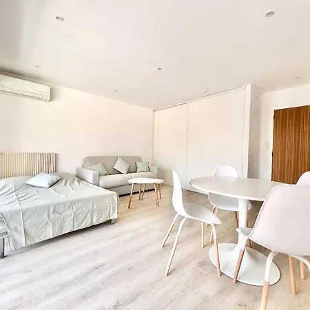 Apartment Eden Les Pins Plages Juanita By Weekome